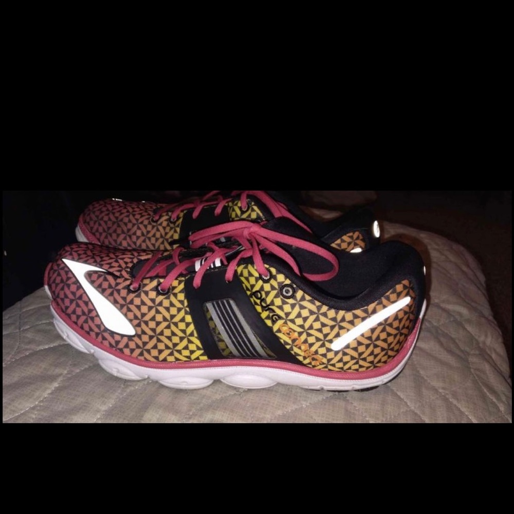 BROOKS Running Shoes 8 1/2